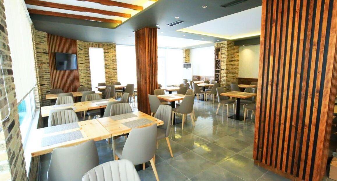 Hotel Rean 格勒姆 外观 照片